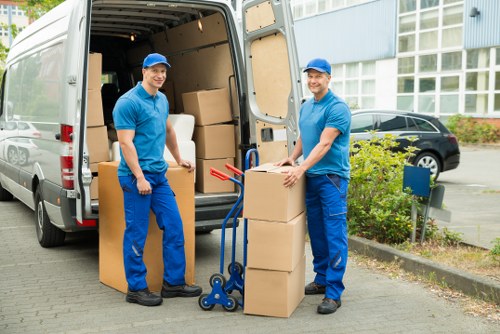 House move support for flats and family homes in Kingston upon Thames