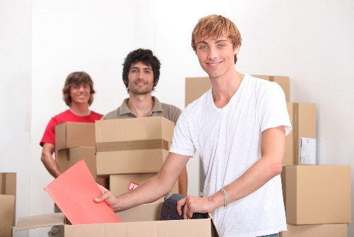 Cubic-yard rate example for a family house move in Kingston upon Thames